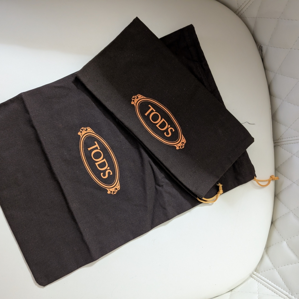 13 Designer Dust Bags LV, Celine, Prada, Louboutin, Manolo Blahnik, Tod’s, D&G - Picture 8 of 9